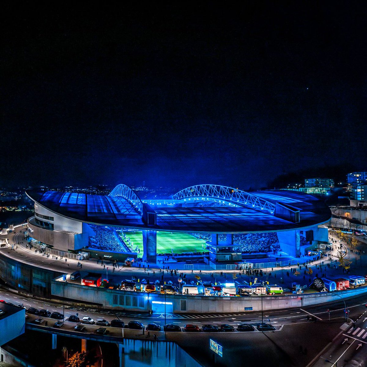 🚨 OFICIAL: Em dia de Natal, o #FCPorto atinge os 170.000 sócios! 🎄💙