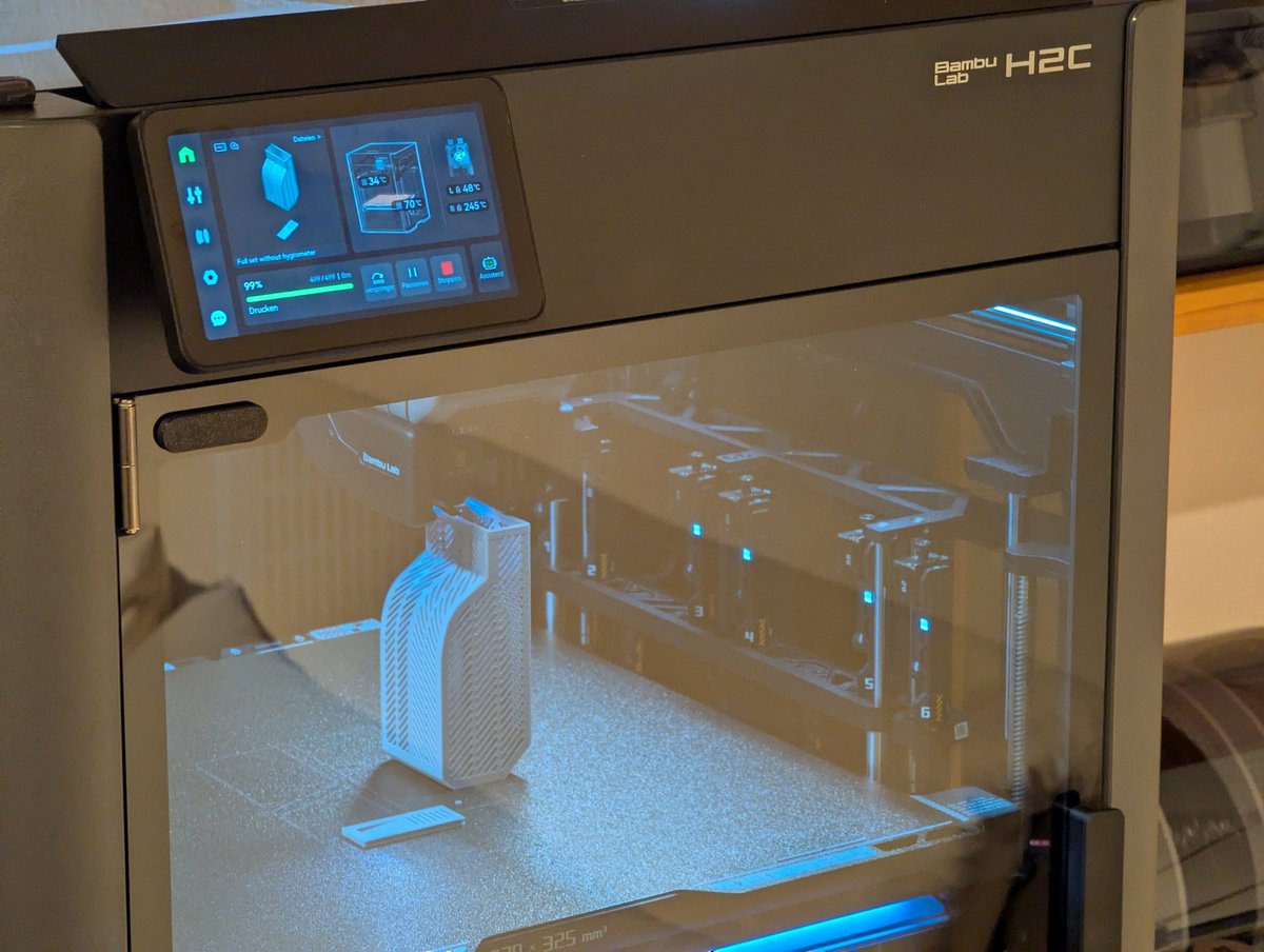Bambu Lab新3DプリンターH2C、日本で39万9,900円発売開始