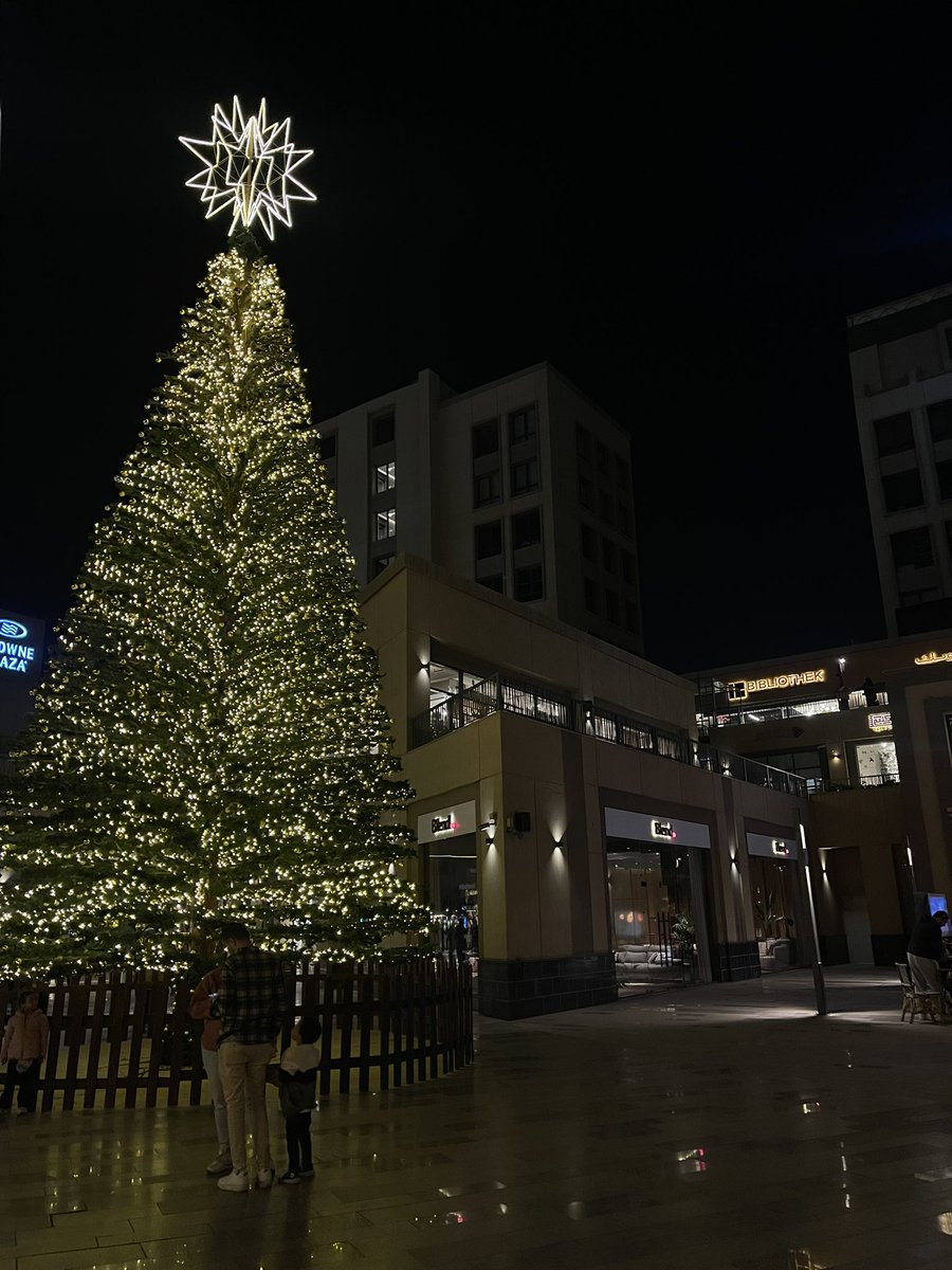 Malak_352's tweet photo. Every corner feels magical♥️🎄

 #Christmas2025 https://t.co/PidKbYvAGN