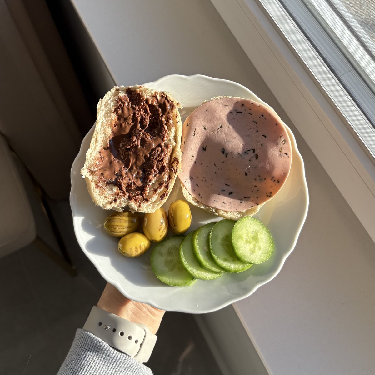 oatsluvrr's tweet photo. some of today’s christmas breakfast :3 https://t.co/Y3zixHg62V