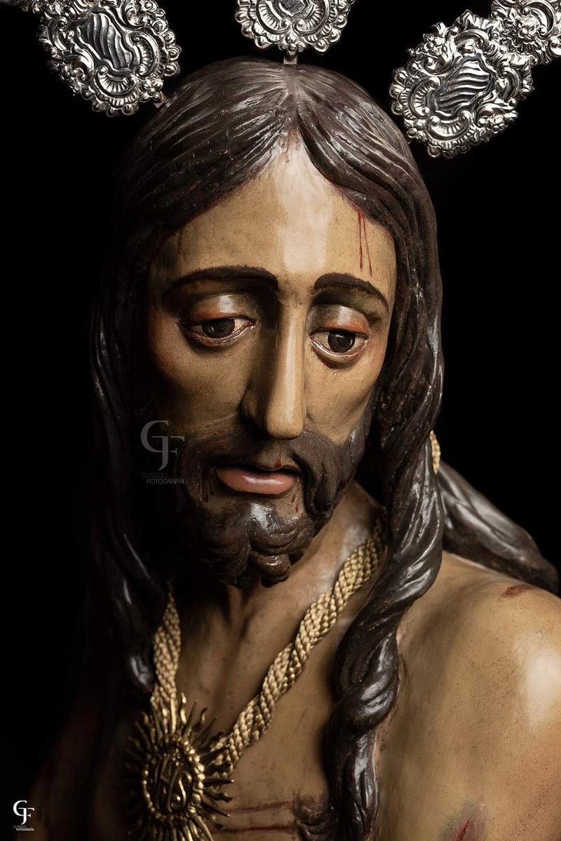"Se hizo hombre quien hizo al hombre, para redimir al hombre que creó."

San Agustín de Hipona