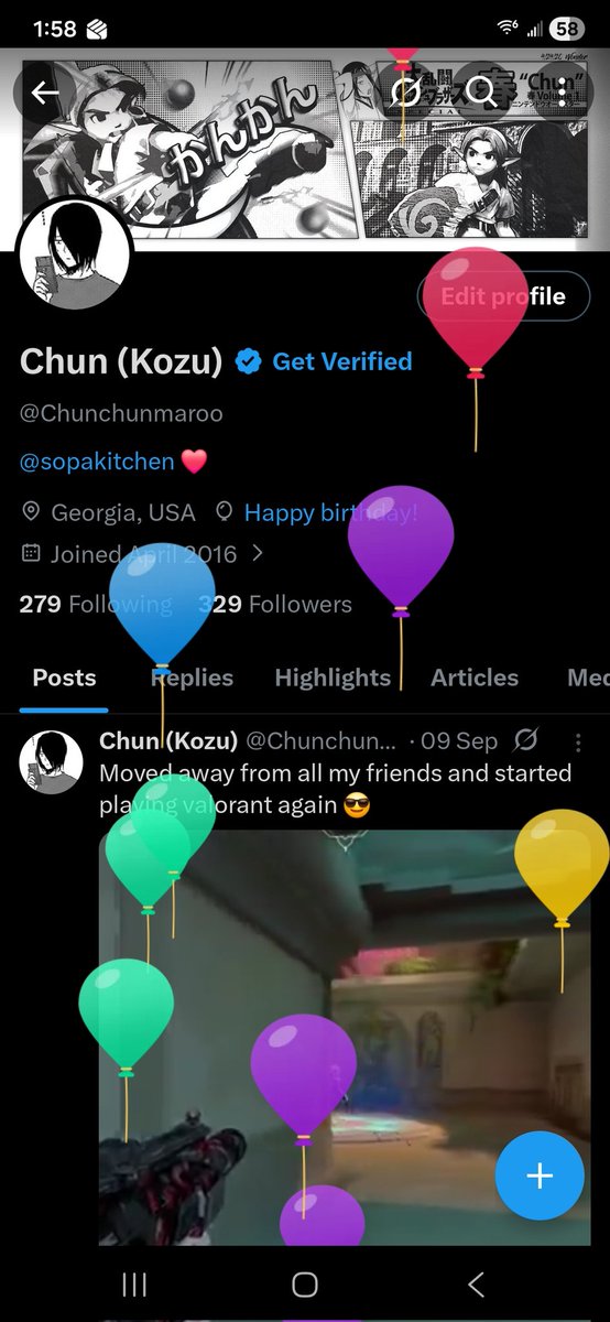 Chunchunmaroo's tweet photo. Merry christmas goats. Twitter got me balloons 😎 https://t.co/o7Q6GWTrTF