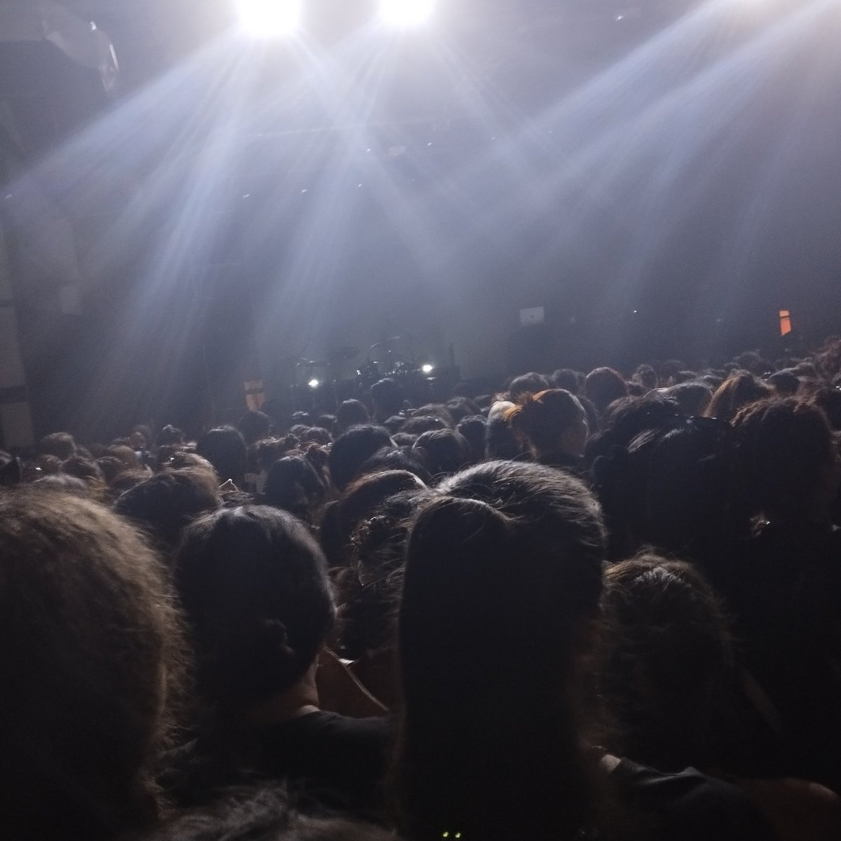 ⩩ ᥰᥲᥰᥲ 𔘓 𝐭ᥲᥱ𝐲𖦹ᥒ𝐠 9,12% 5SOS VIEJAAAAA tweet media