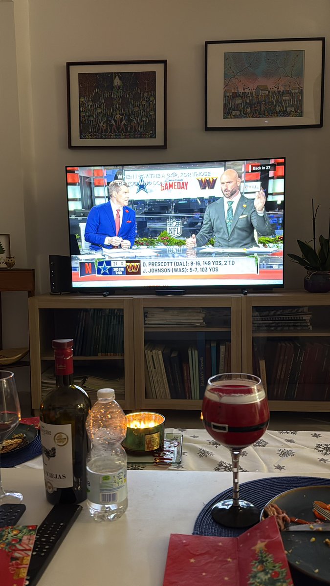 #NFLonNetflix Wagner family watching in Gandia,
Spain! 🏈