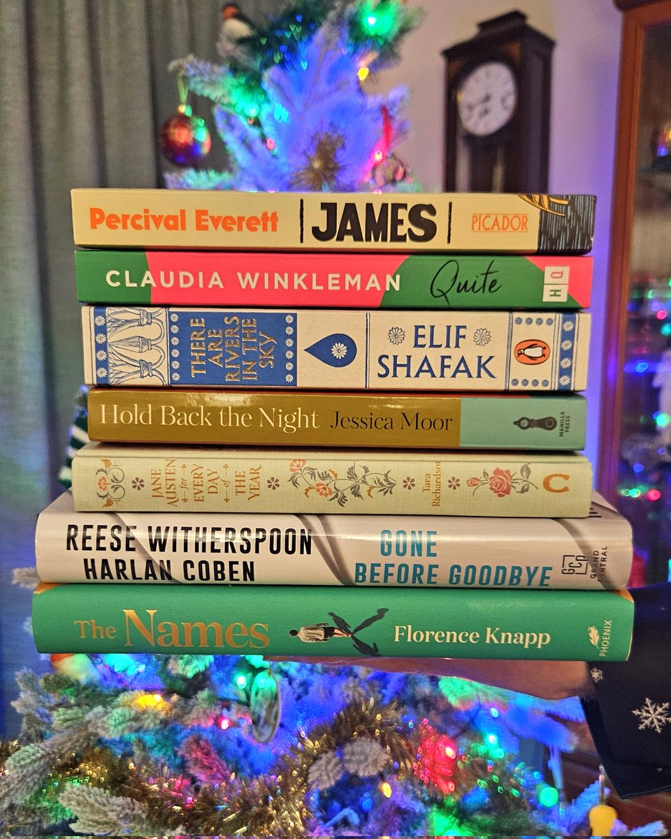 Bookaholic Bex tweet media