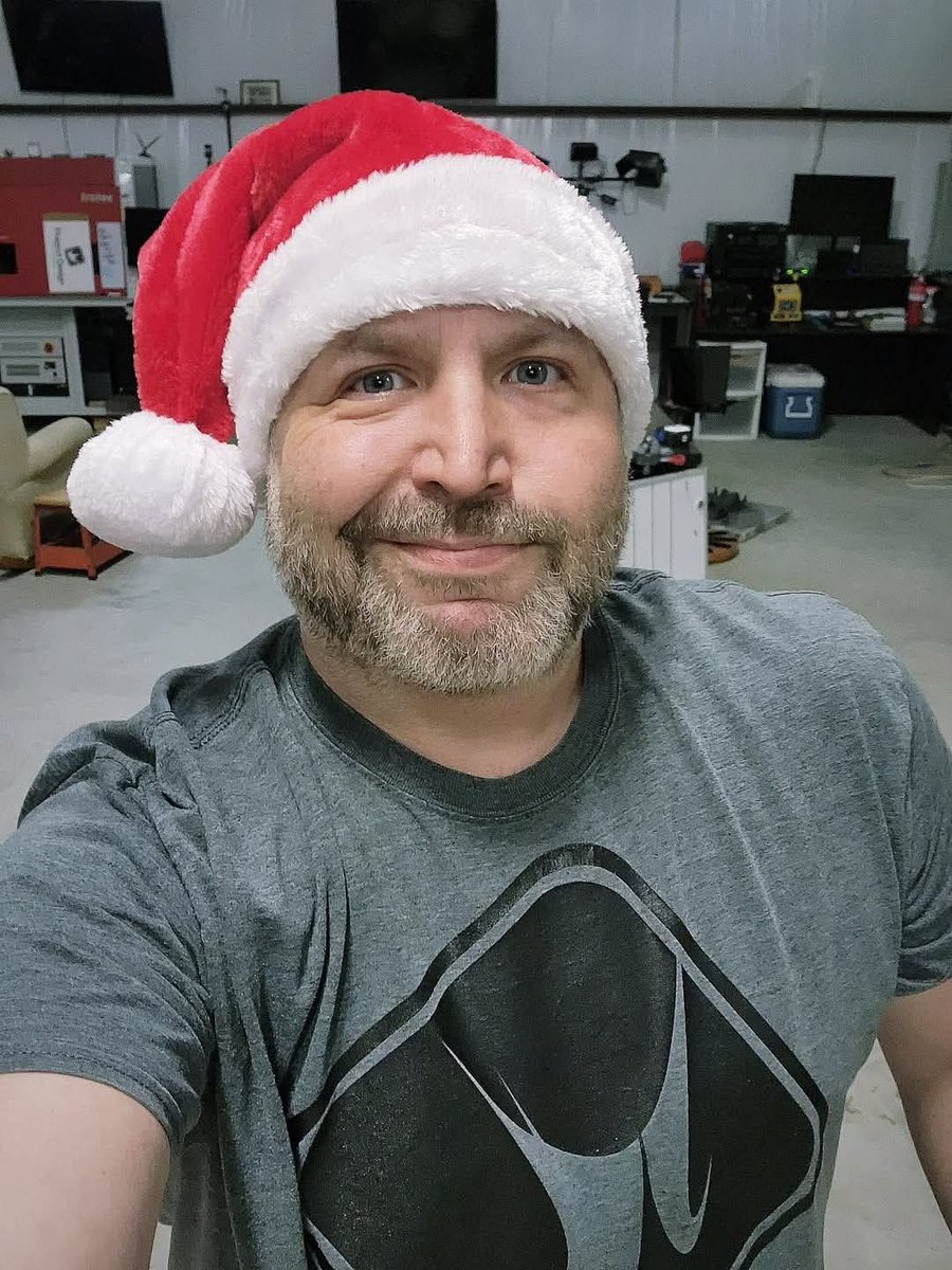 FragoutDesign's tweet image. Hohoho n stuff!