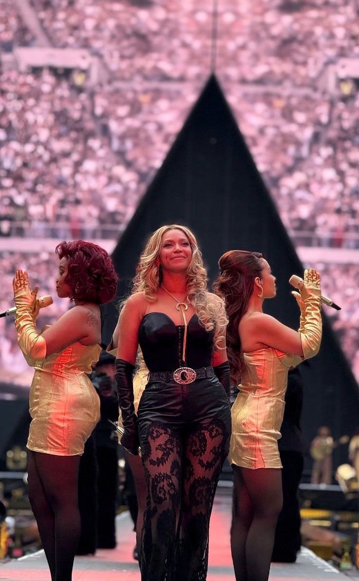 this picture screams art