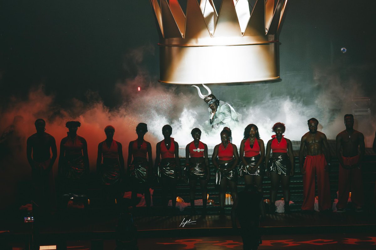 _abdularafat's tweet image. A DECADE IN, STILL CARRYING FIRE WHERE DARKNESS GOT COMFORTABLE!! THE TORCHER!!!! 🔥🔥🔥 
@stonebwoy #Torcher #BHIMFEST25 #concertphotography #BhimFestAt10 #Stonebwoy #SonyAlpha