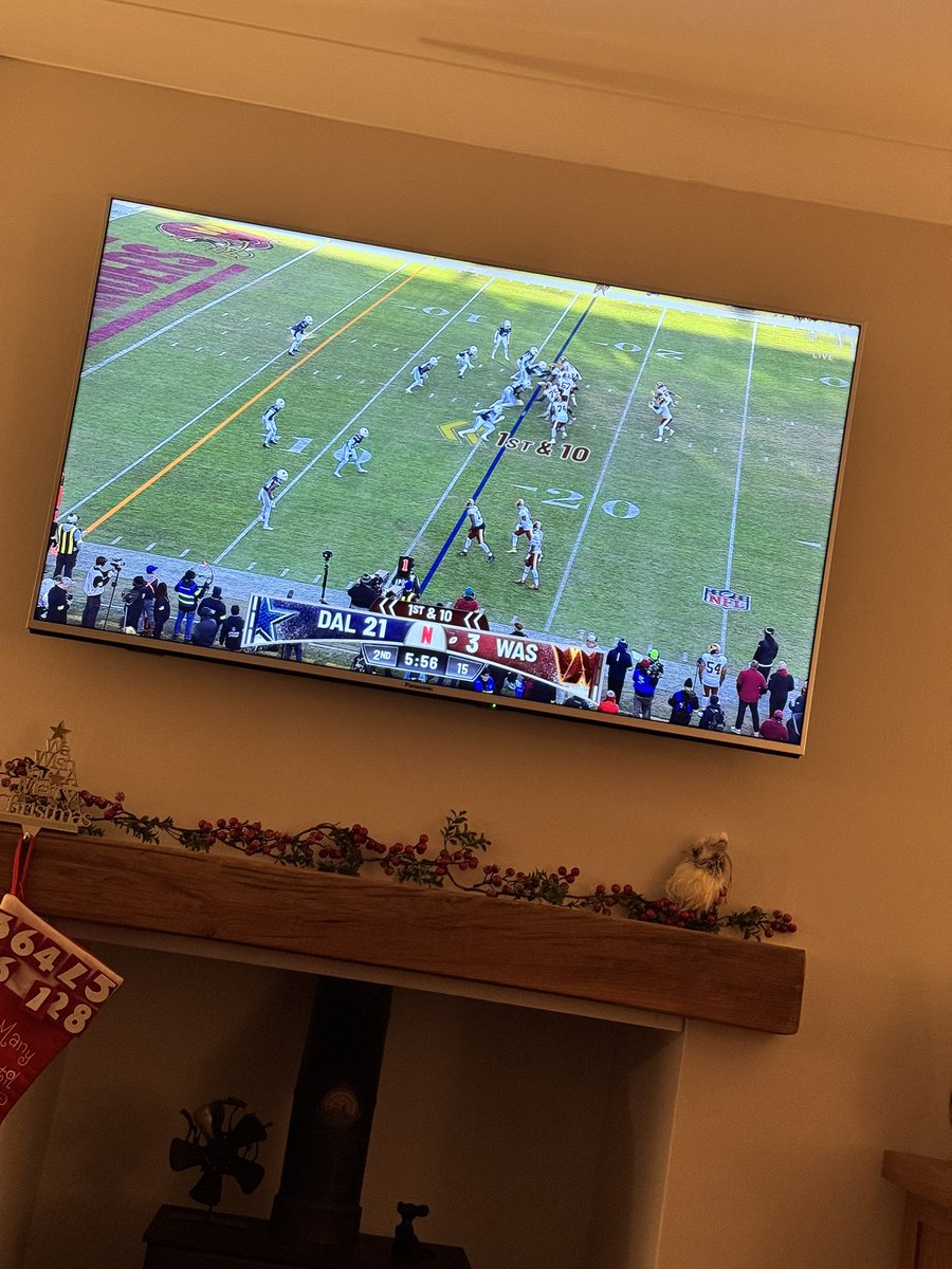 veweighell's tweet image. Watching from Yorkshire, England.

Go Cowboys!

#NFLonNetflix