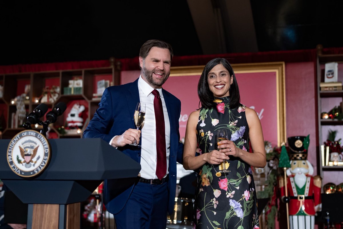 VP's tweet image. Merry Christmas from Vice President Vance and @SLOTUS Usha Vance!🎄