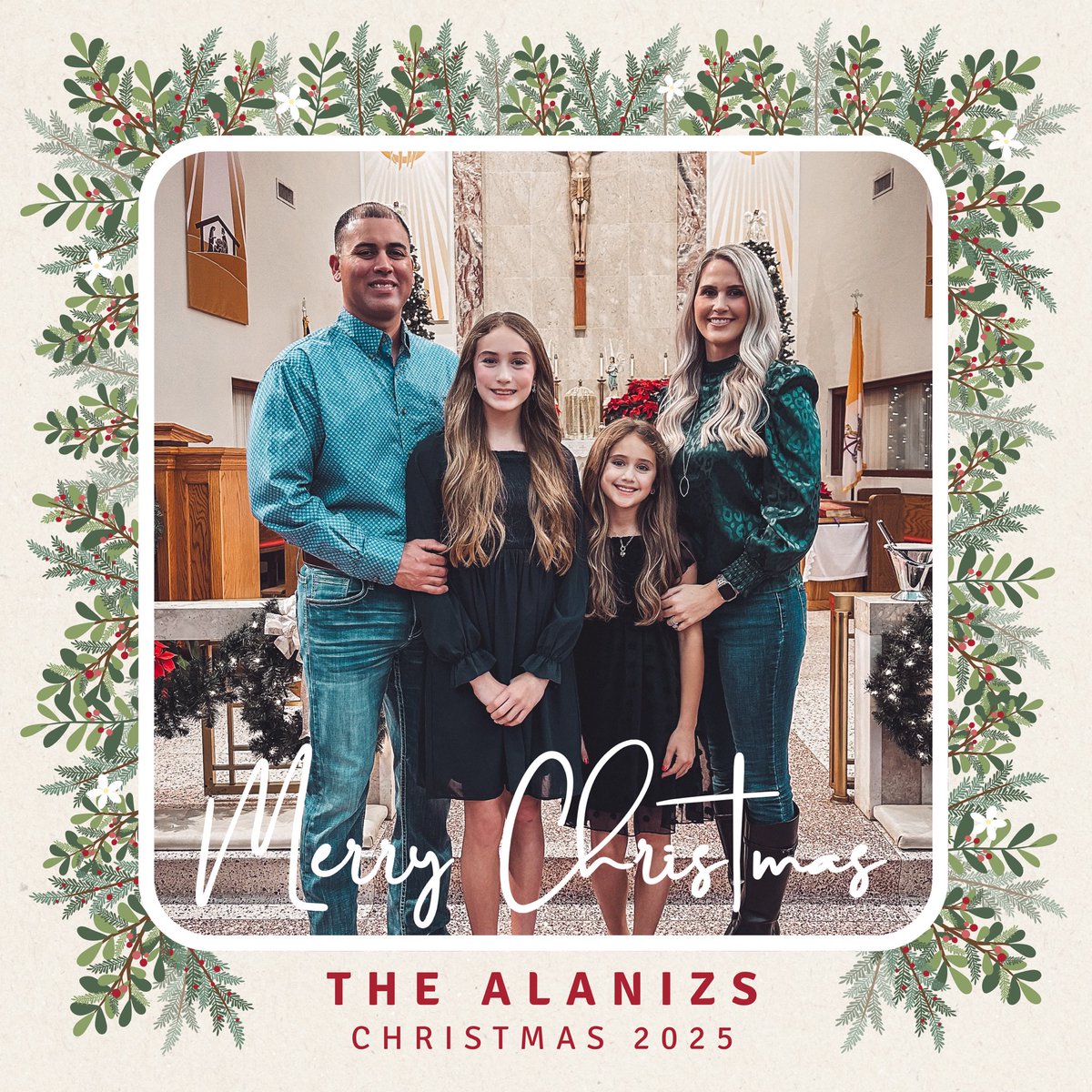 alaniz3's tweet image. Merry Christmas to all from the Alaniz family!  🎄🎅🏻