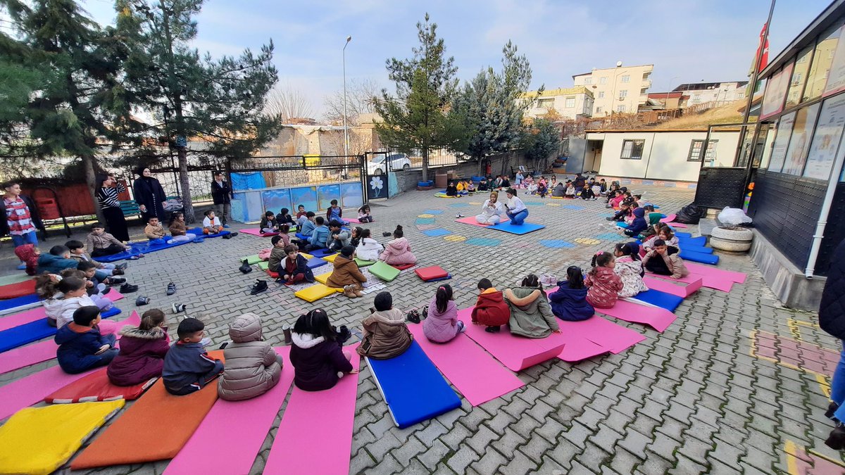 AnaokuluHasuni's tweet photo. Yeni pilates matlarımızla miniklerimizle açık havada spor yaptık.
Hareket ettik, eğlendik, güçlendik 💚
@Diyarbakirmem @SilvanMEM @SilvanKaymakam https://t.co/leVUhNv0jk