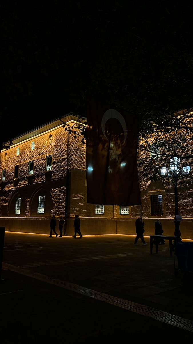 Allah’ın selamı, rahmeti ve bereketi üzerinize olsun. 
Regaip Kandiliniz mübarek olsun.🌺
#RegaibKandili