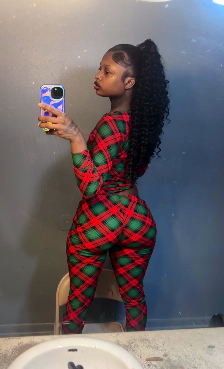 scarsofantasy's tweet image. Merry Christmas 🎄