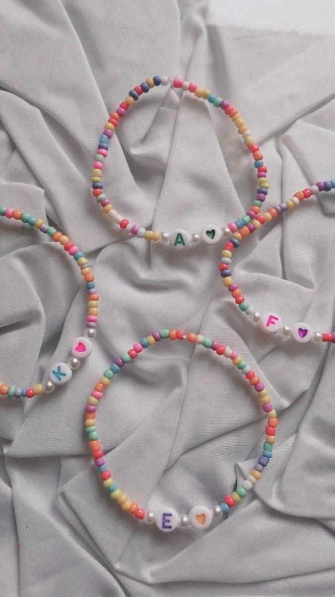 CHASlNGCXRS's tweet image. ᅠ⠀

ᅠ

⠀⠀⠀⠀ 𝑴𝑬𝑹𝑹𝒀 𝑪𝑯𝑹𝑰𝑺𝑻𝑴𝑨𝑺

⠀⠀⠀⠀⠀⠀⠀  ...𝘧𝘳𝘰𝘮 𝐨𝐮𝐫 𝐟𝐚𝐦𝐢𝐥𝐲  𝘵𝘰 𝘺𝘰𝘶

ᅠ⠀

ᅠ

⠀⠀