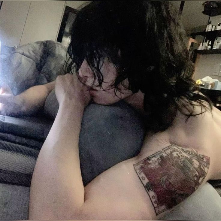 veve | au #lenoy tweet media