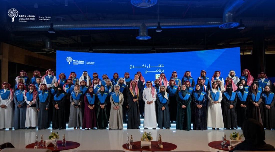 بعد 6 أشهر مكثفة وملهمة؛ احتفلنا اليوم بتخريج الدفعة الرابعة من برنامج #قيادات_واعدة_X10 حيث تتشكل القيادات الواعدة ويتضاعف الأثر.