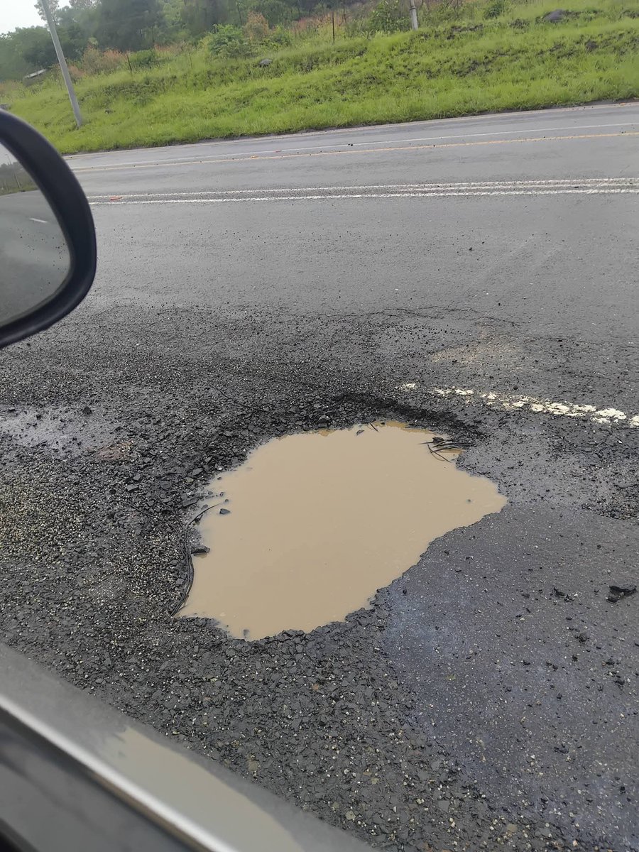 ChangingthingsS's tweet photo. While we wait for @Parliament to establish a Chapter 9 Engineer-General, we urge @Dotransport Minister Barbara Creecy & @SANRAL_za to ensure the N1 from Louis Trichardt to Musina meets national road standards & prioritises safety.
#EngineersForServiceDelivery #RoadSafety https://t.co/5moOMO8vHU