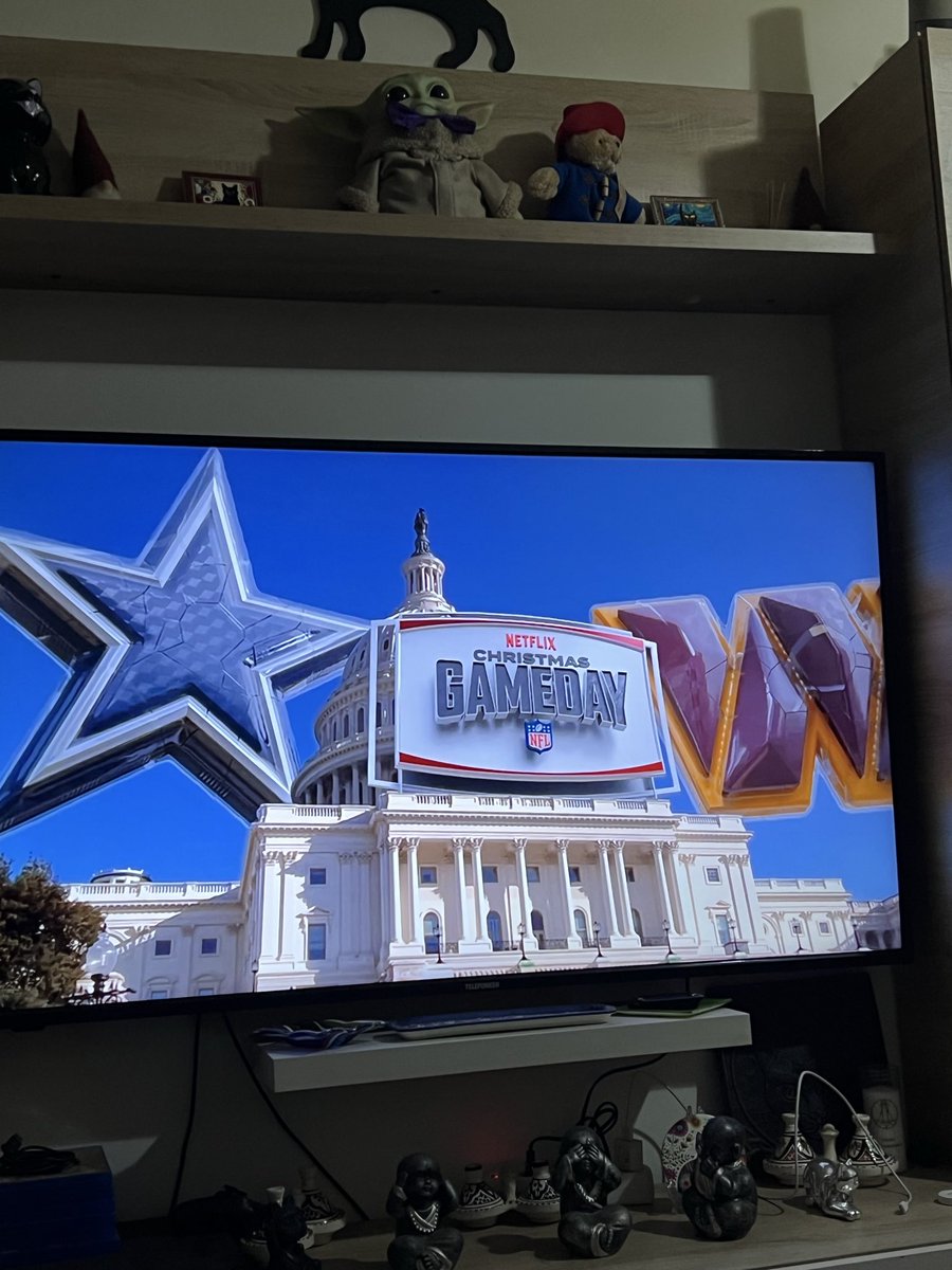 From Spain 🇪🇸 happy holidays 🥳🥳 #nflonNetflix