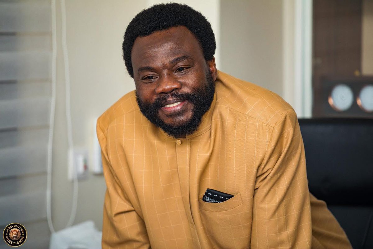 TambweJaime's tweet photo. Un mot pour ce prophète ghanéen. Soyez élégant svp 🤨 https://t.co/Nb2GeeXILM