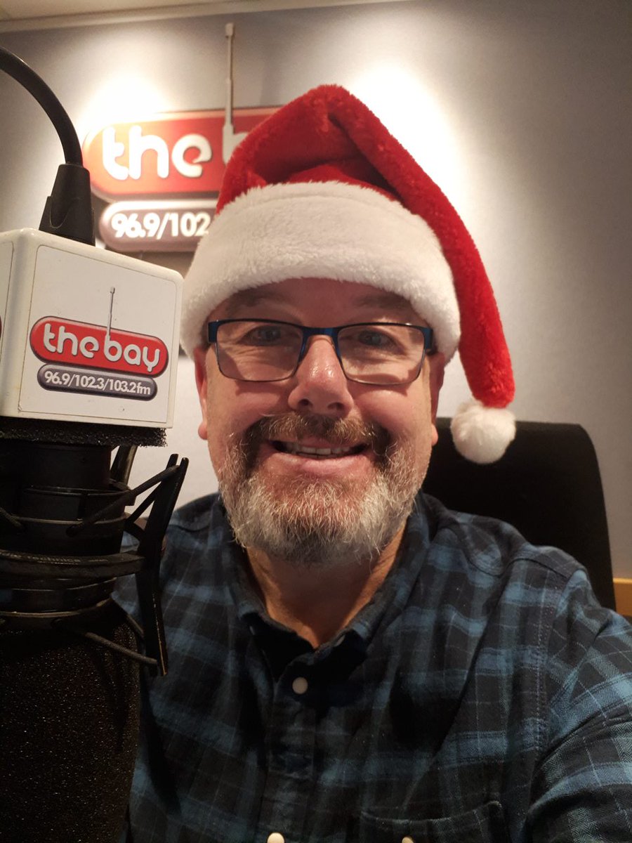 Always a great time to be on the radio at #Christmas ❤️🎅 #goodtimes 🤩