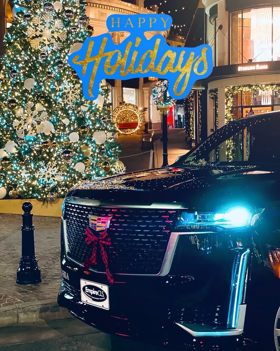 EmpireCLS's tweet photo. This holiday season, let us take you where the joy is—safely and in style. Wishing you a smooth ride into the new year! 🎄🚗✨

#EmpireCLS #HappyHolidays #DriveInStyle https://t.co/Y2poiWcje8