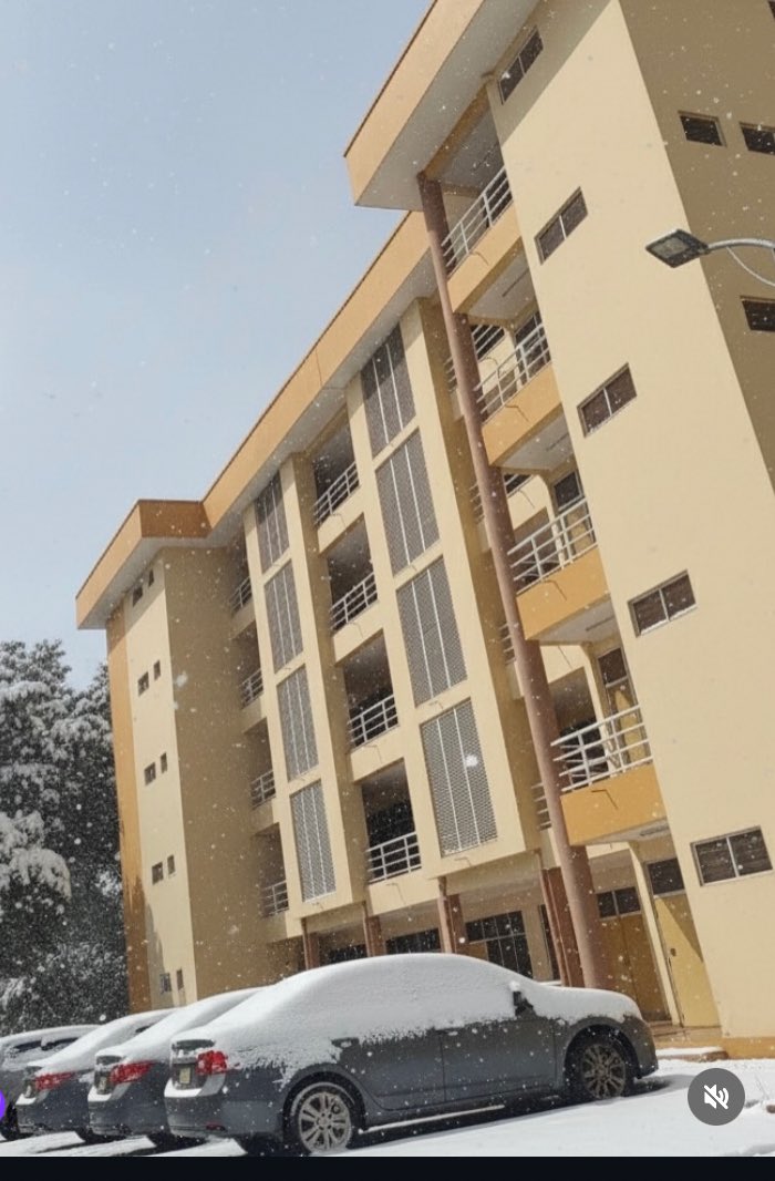 bhadext's tweet image. Scenes at faculty of Pharmacy and Pharmaceutical sciences, KNUST now❄️🥶