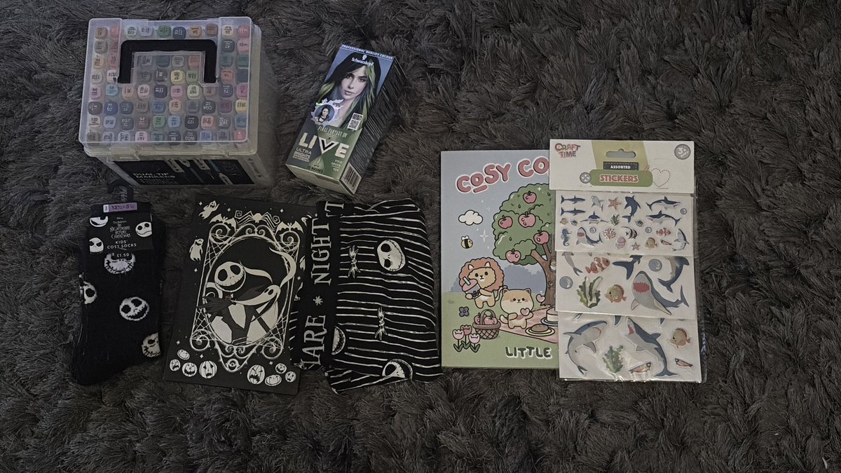 kyleatz's tweet image. merry Christmas !

here are my gifts , share yours in the comments ^^