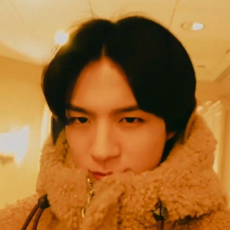 fuckjenfs's tweet image. mind u this is the same guy who climbed the wall today