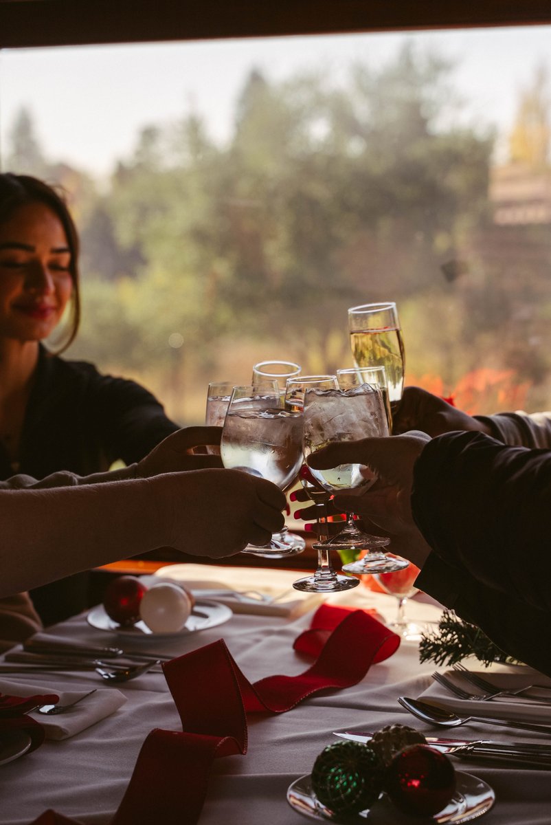 Wine Train tweet media