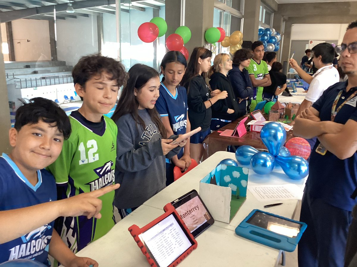 EdgarIvanSando3's tweet photo. Presentación de ciencias Biología  CIENCIA, TECNOLOGÍA E INNOVACIÓN,  utilizando las app de Apple  #appledistinguishedschools  @JersonZepeda  @csb https://t.co/9bVf1q45dE