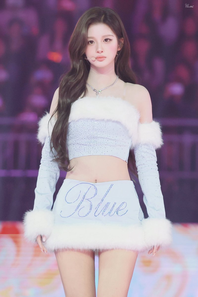 hihicamilla's tweet image. 251225
🎄🎄🎄🩵🩵
#엔믹스 #NMIXX #설윤 #SULLYOON