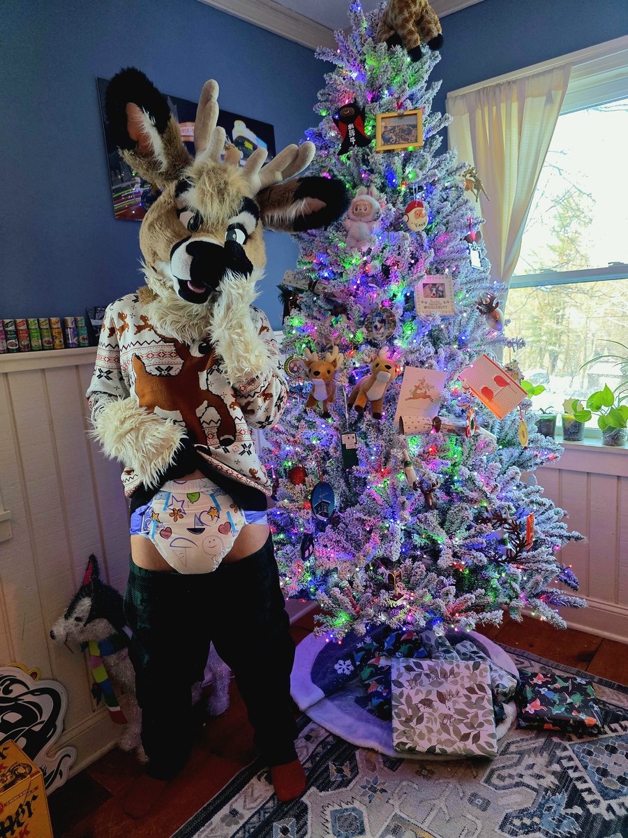 kinterfawn's tweet image. merry christmas!! 🥰