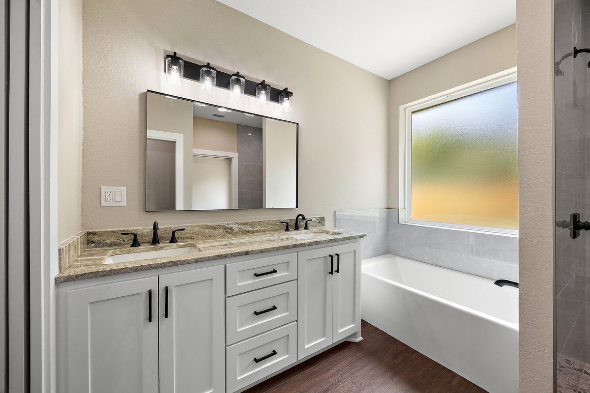 New Listing📍- 205 Ellis Street, Rusk, Tx 75785 - $285,000

3 bed / 2 bath / 1,560 Sq. Ft. / .22-acres

Brand new construction in Rusk’s newest subdivision, Bella Vista! This custom-built home features 3 bedrooms, 2 bathrooms, and a 2-car garage with high-end finishes throughout.