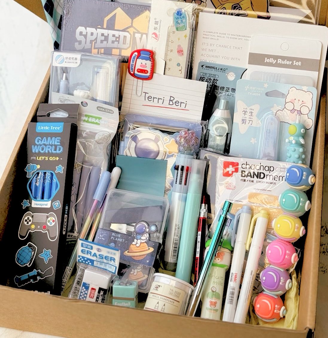  충의 . tweet media