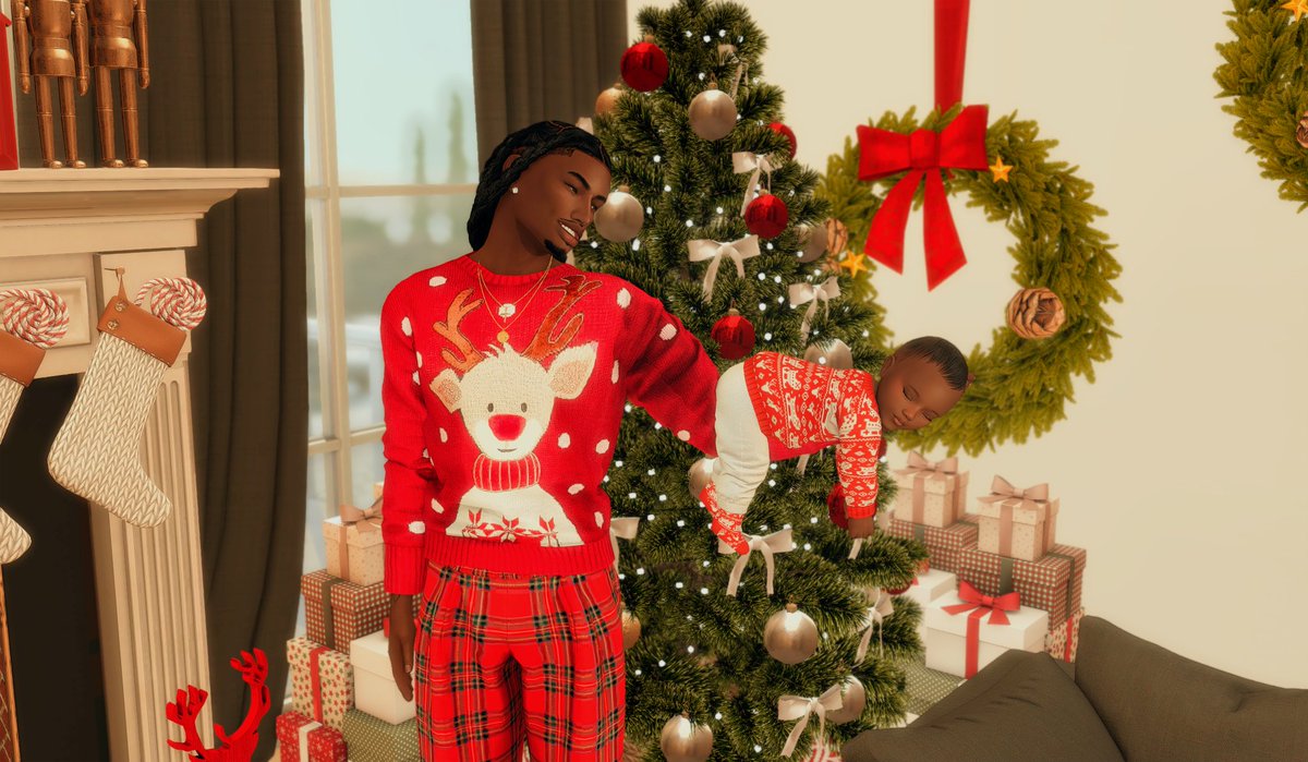VanInVogue's tweet photo. Merry Christmas from our little family 🤎🤎 https://t.co/sqTSSF2xSR