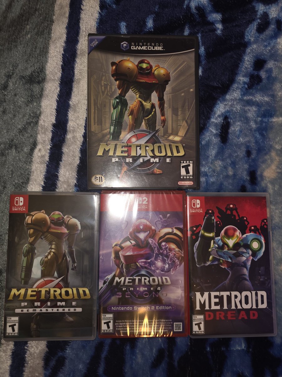 tinymoon83's tweet photo. Loved my Christmas Gifts, and started to do Lego art again with Space and GameBoy!!! Also added Metroid Prime 4 to the collection!!! Hope Everyone has a wonderful Merry Christmas!!! ^-^/ ๐๐โค๏ธ #LegoArt #LegoGameBoy #MetroidGames #Christmas2025 https://t.co/vwZLltCGur