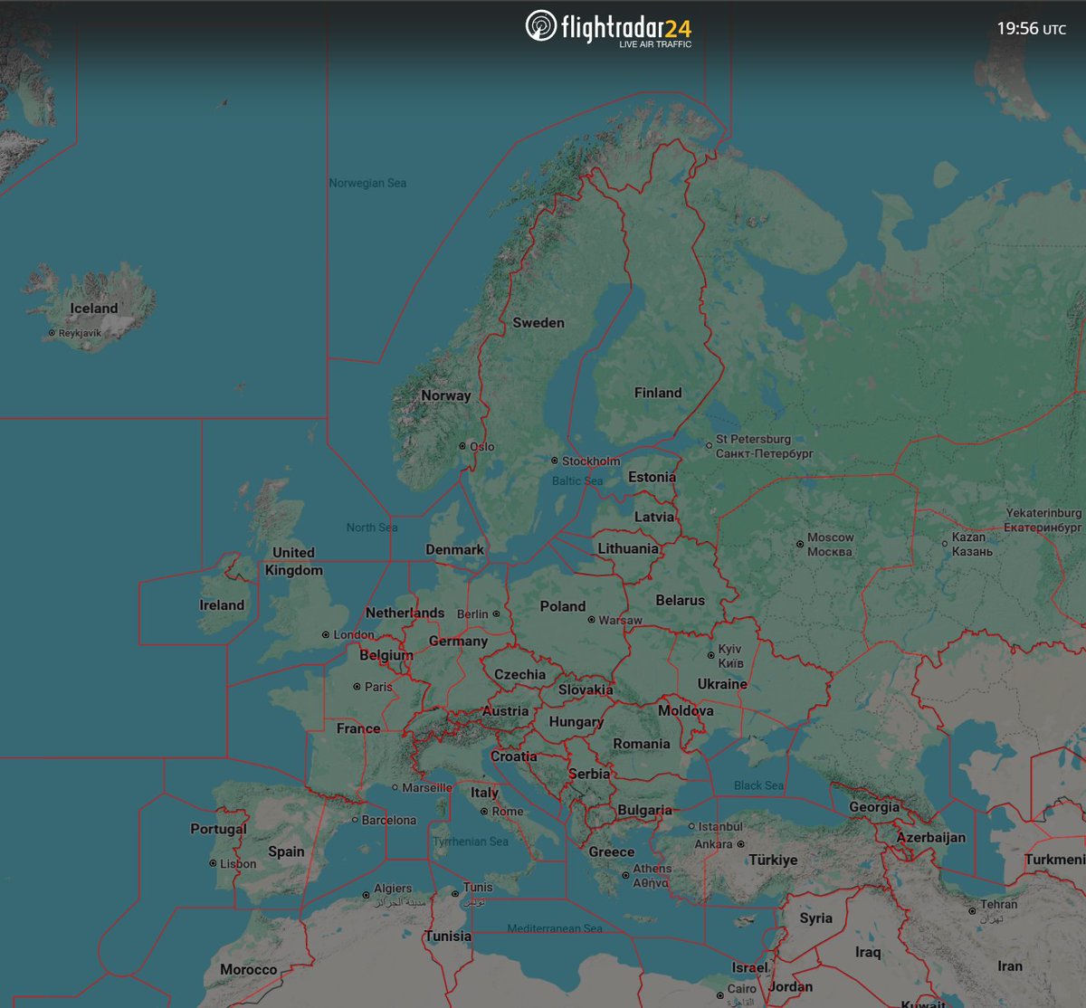 flightradar24's tweet photo. Flightradar24 map filtered for Ryanair aircraft currently airborne.

Nothing wrong with the filters — Ryanair traditionally grounds its entire fleet on Christmas Day. https://t.co/yCoOgRvhbh