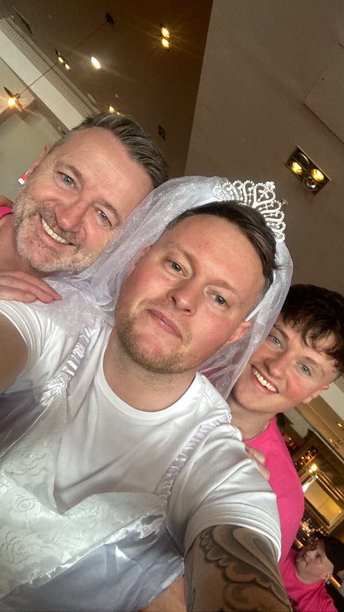 Drew Smith tweet media