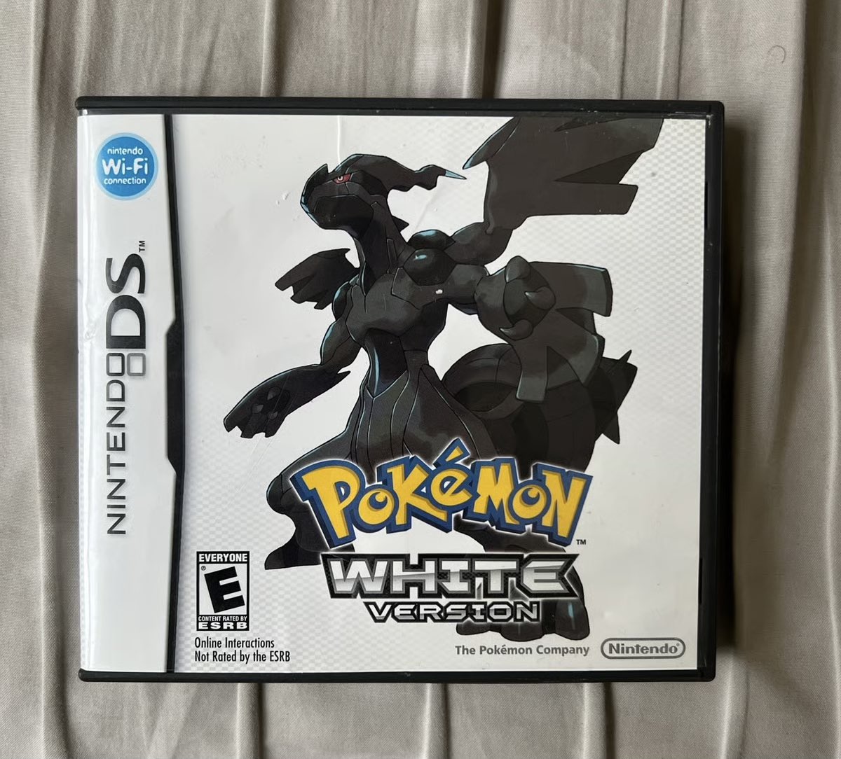 OOC_Unova's tweet image. You are 10 years old and you wake up on Christmas day. You see Pokémon White under the tree. You stick all day playing in your pajamas. You are happy.