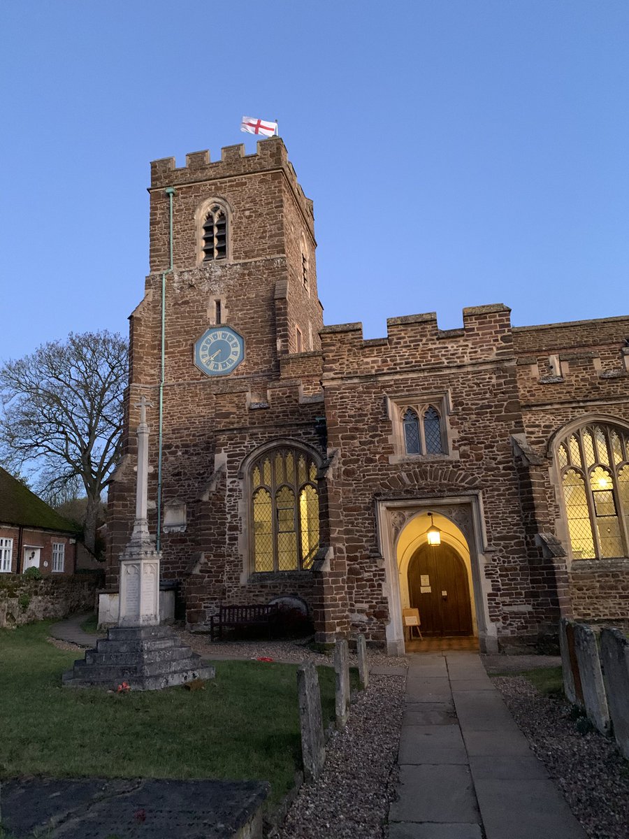 MiddlebrookDave's tweet image. Extra churches of the week -3 (25:12): good to lead and preach at 8am and 9:30am Christmas Communion at St Andrews Ampthill. “Do not be afraid - Emmanuel - God with us”