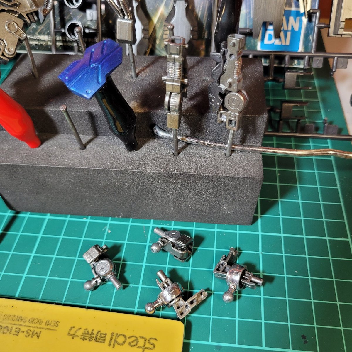 Otakuarium's tweet photo. 🔧🤖 HG Vidar (IBO) — WIP
Work in progress on Vidar from Iron-Blooded Orphans.
Still early stages, but the shape and details are already coming together.
More updates soon 👀
#gunpla #gundam #IBO #vidar #plamo #gunplabuild #otakuarium https://t.co/6Rl3VhKEjO