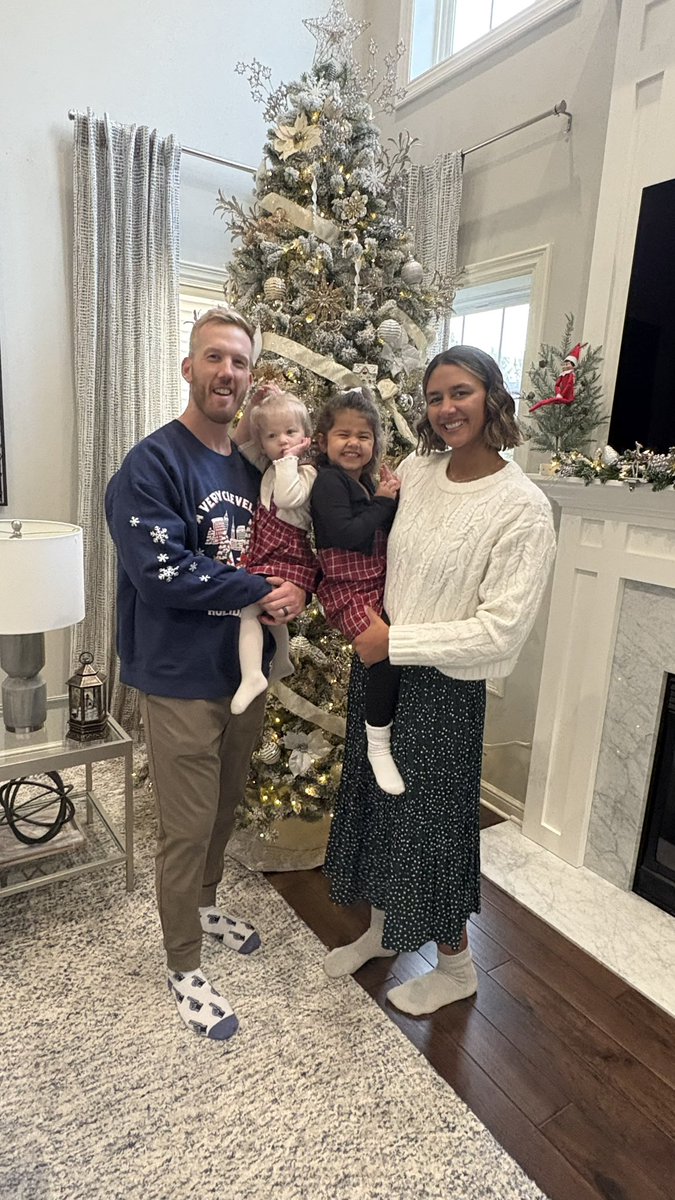 CoachPlungasJMU's tweet image. Merry Christmas!! 🎄🎁 @tvan