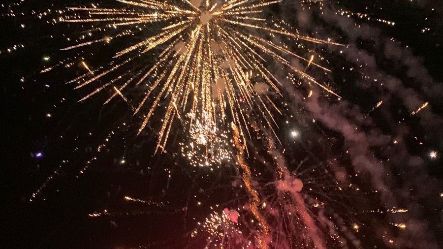 dreamiesav's tweet image. a #mahae / #markhyuck mini au

mark has never missed a new year’s eve with donghyuck until now…

or will he?