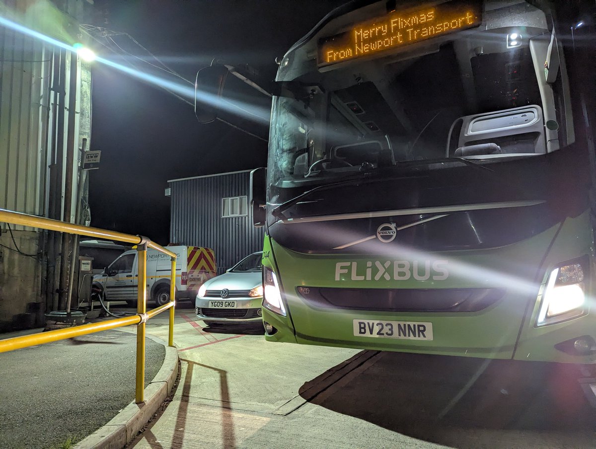 Merry #Flixmas!

Tribute to the <a href="/FlixBus/">Flix</a> and my <a href="/NewportBus/">Newport Bus</a> teams working through the festive period 🎅🏻🎄
