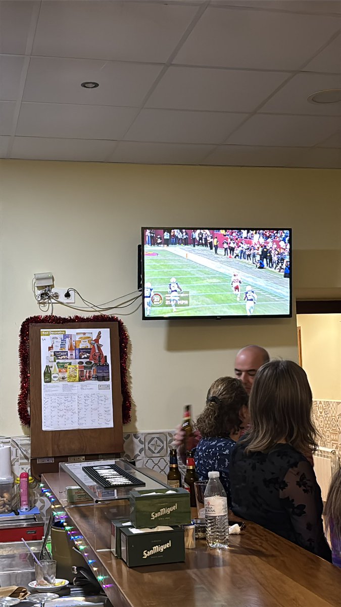 ivan96aranda's tweet photo. From Fuentemolinos, small village in Spain. 🇪🇸
#NFLonNetflix https://t.co/bo2DGPKYMw