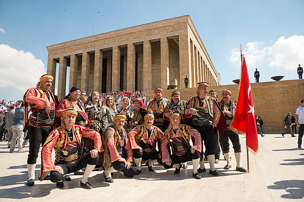 27 Aralık Cumartesi, saat 14:00'de,
Anıtkabir'de Ata'mızın huzurunda olacağız.
Ankaralılar!
Kızılcagündür. Gelmemek olmaz!
Uyarı:
O gün resmî etkinlikler nedeniyle merkezdeki pek çok yol trafiğe kapalı olacağından, özel aracınızla değil, Ankaray - Metro tercihiyle gelmeniz önemle