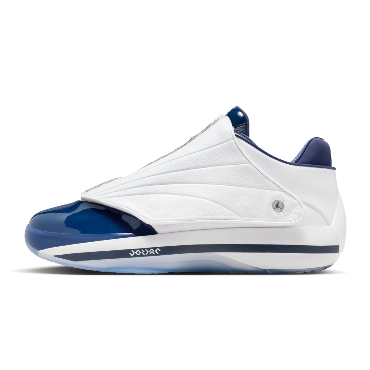 snkr_twitr's tweet image. AD: Air Jordan 4016 'White/Midnight Navy' drops tomorrow at 7am PT/10am ET

SNKRS US -&amp;gt; mavely.app.link/e/7KPGrl2y9Yb