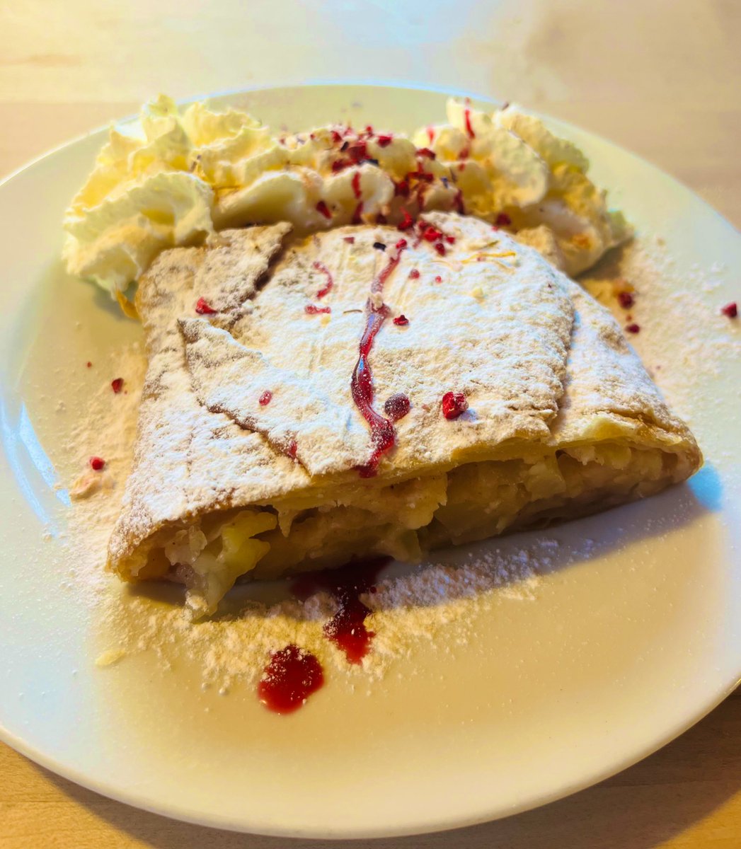 Bella Wallersteiner 🇺🇦 tweet media