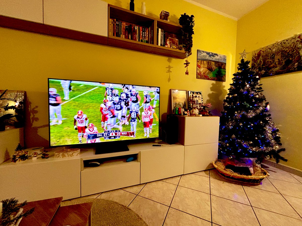 Cla_GF86's tweet image. Watch @NFL Christmas Day on @netflix from Italy!
#nfl #DALvsWAS #NetflixNFL #NFLonNetflix
